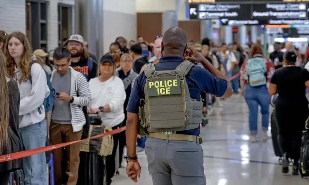 Policía ICE