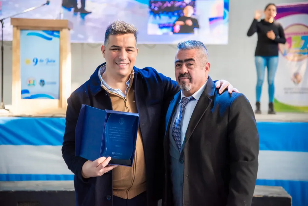 Intedente Sebastian Balochi y ministro Hector Iturrioz