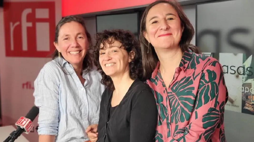 María Saravia, Yanina Weber y Juliette Schwartz (Foto: Radio Francia Internacional)