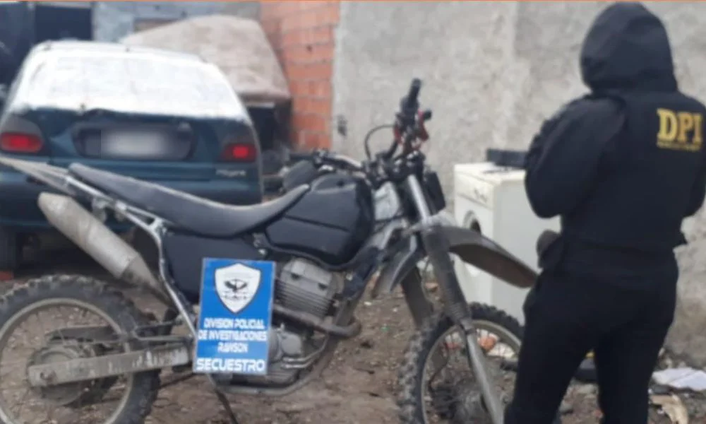 Allanamientos en Rawson por el robo de una moto