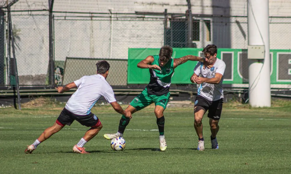 Nueva Chicago enfrentó a UAI Urquiza