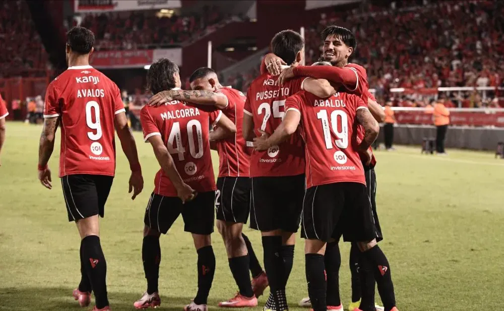 El Rojo pegó dos veces en el arranque del complemento y dejó sin reacción al equipo de Pellegrino
