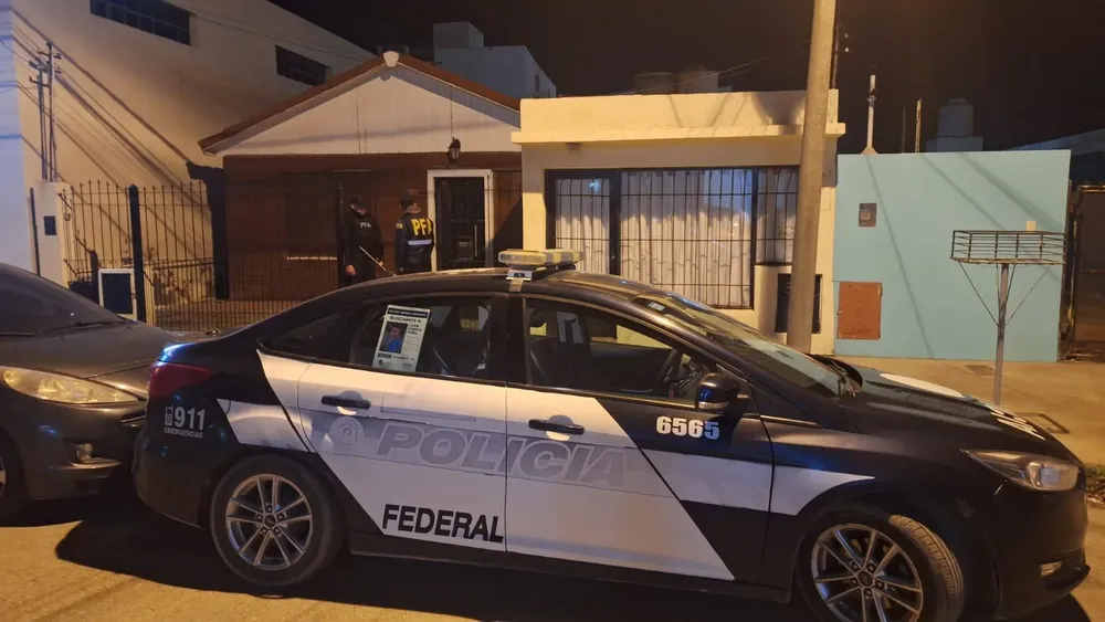 federales creepy
