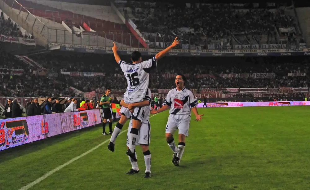 Guillermo Brown vs. River Plate Estadio Monumental en la B Nacional 2012. gol Zanni