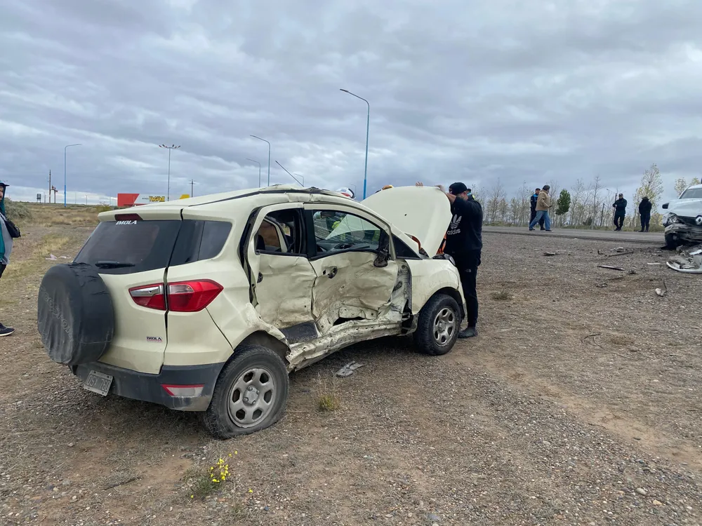 Ford Ecosport chocada en su lateral