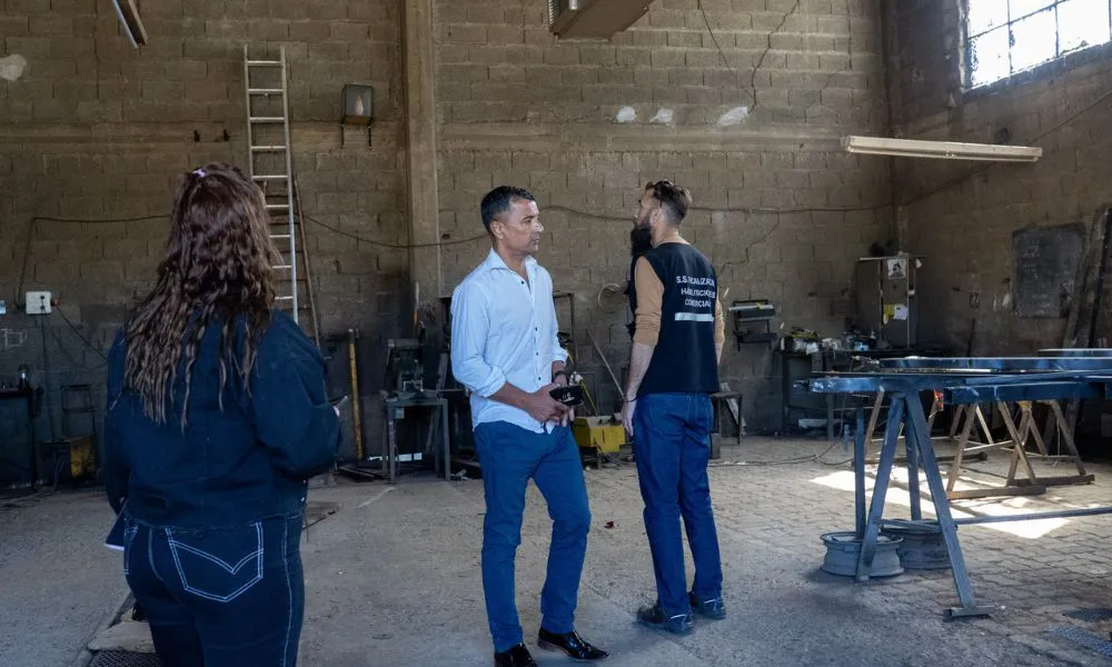 clausuran empresas en comodoro