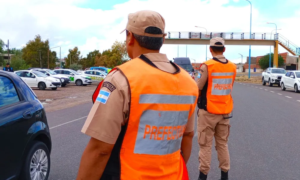 Secuestran droga y vehículos