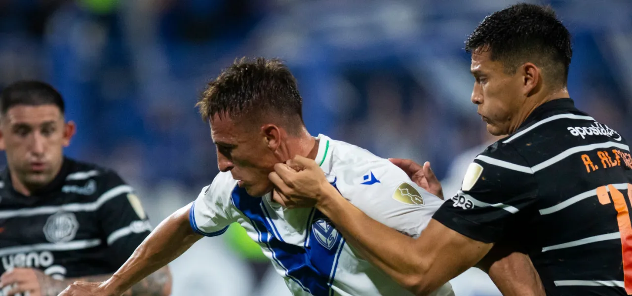 Vélez empató 1-1 ante Olimpia.