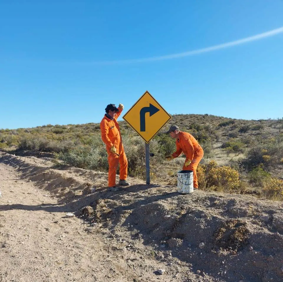 Vialidad Provincial colocó más de 200 carteles sobre la Ruta Provincial N° 1