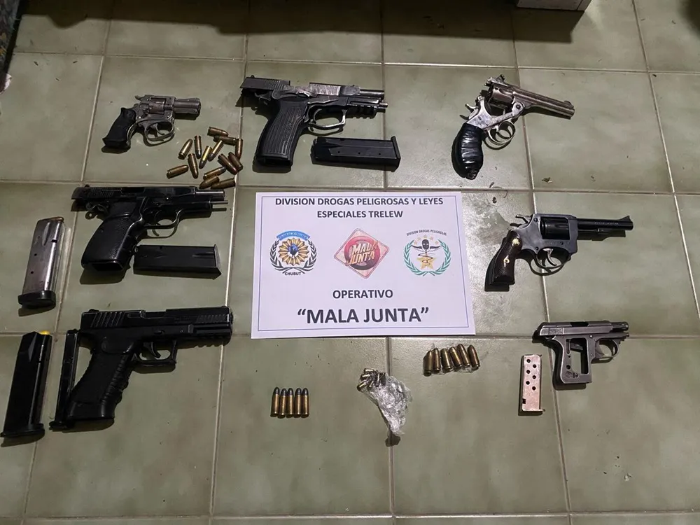 Incautan armas de fuego en megaoperativo en Trelew