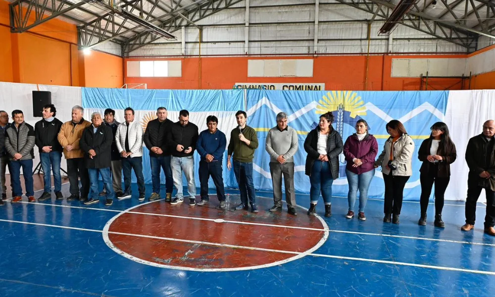 Ignacio Torres con jefes comunales
