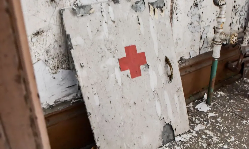 Cruz Roja imagen ilustrativa Freepik