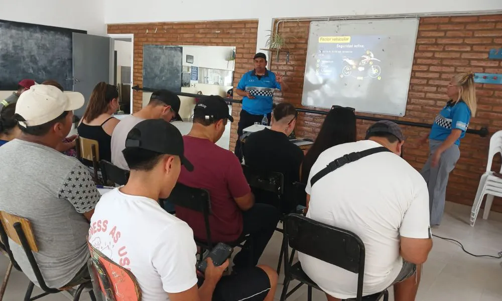 Capacitación sobre educación vial en Madryn