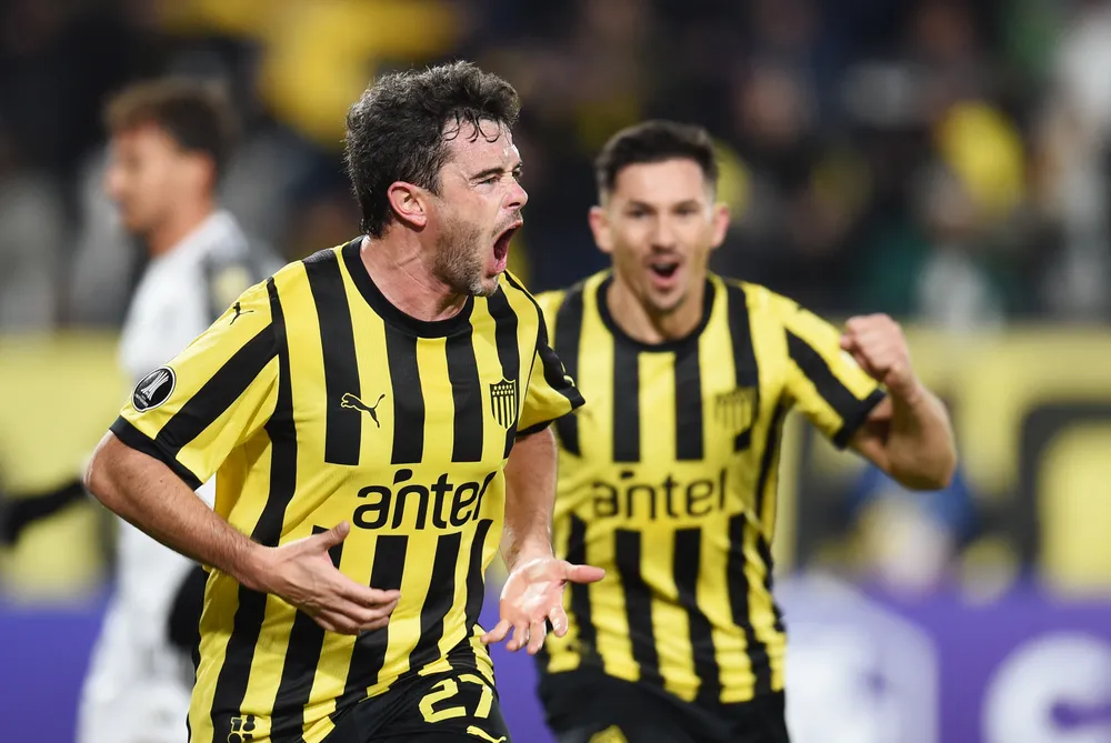 Peñarol está entre los 4 mejores de la copa