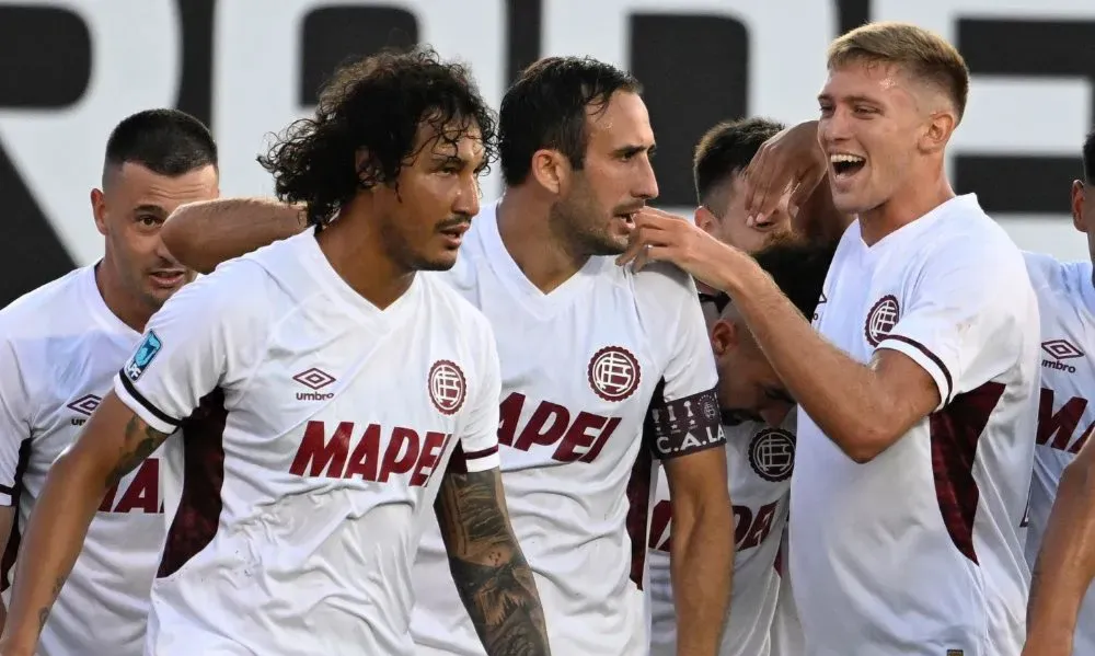 Lanús ganó 3-2 ante San Lorenzo en un debut cargado de emociones