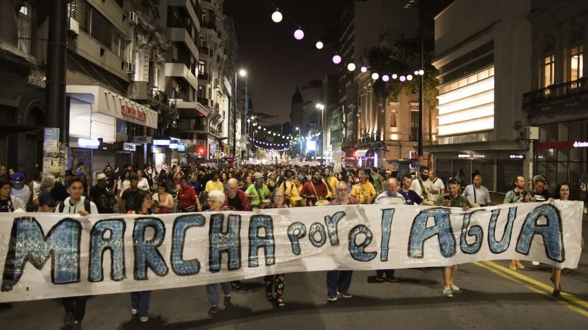 Marcha por el agua en Uruguay