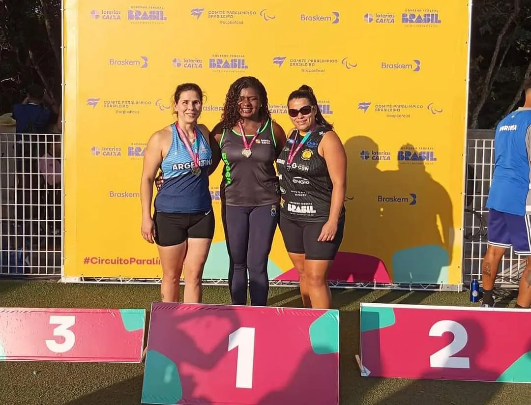 UNA ATLETA ESQUELENSE SE SUBIÓ AL PODIO EN BRASIL