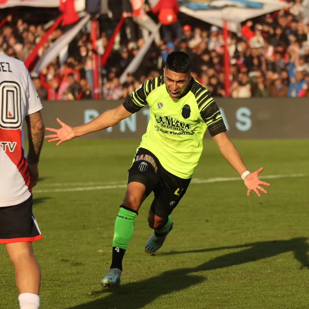 EL MADRYNENSE PEINIPIL LE DIÓ EL TRIUNFO A BARRACAS ANTE RIVER