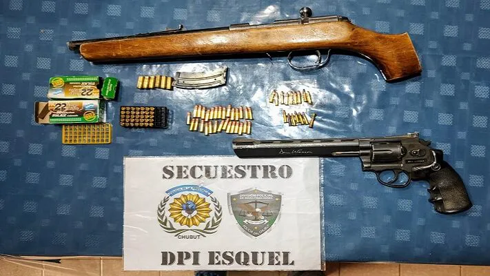 Secuestro de armas en Esquel