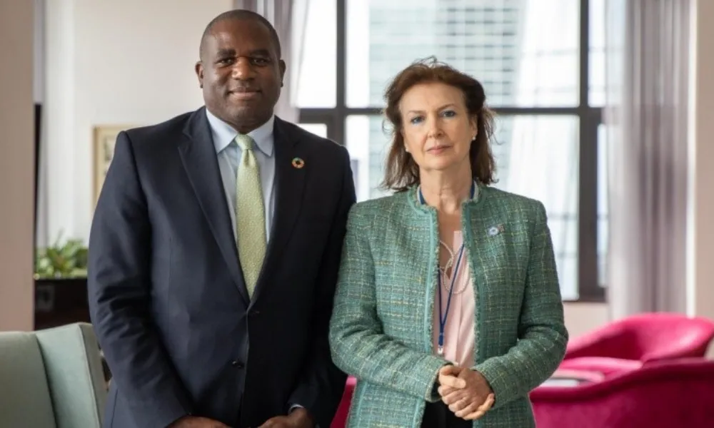 Diana Mondino y David Lammy