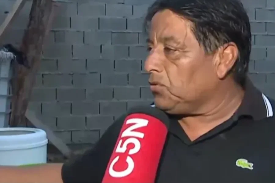 El abuelo de la niña E