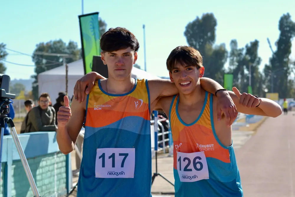La delegación provincial tuvo un estreno fuerte en atletismo, vóley, handball y fútbol. 4