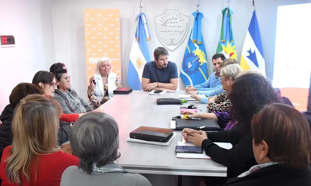 Reunión con adultos mayores