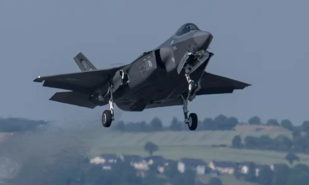 F35
