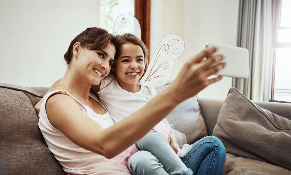 Madre e hija redes sociales