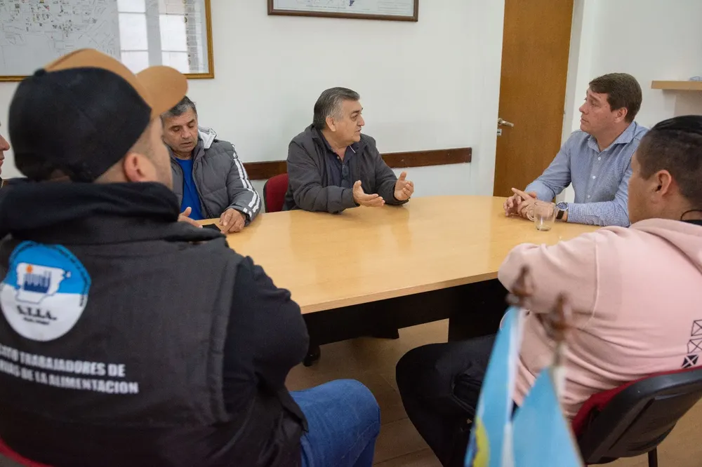Biss junto a representantes del STIA