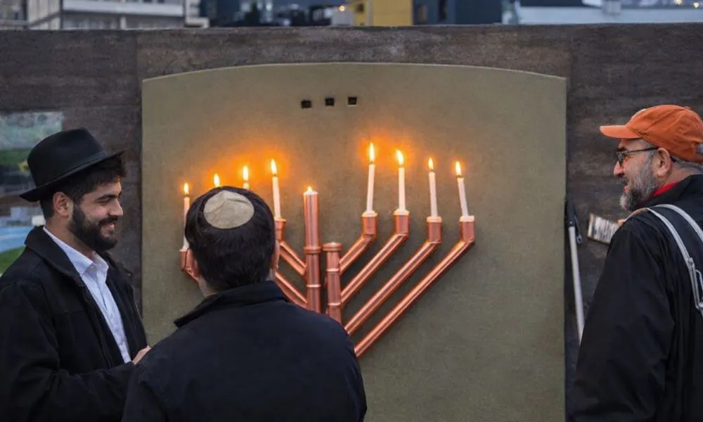 Repudian por un acto en el Monumento a Héroes de Malvinas