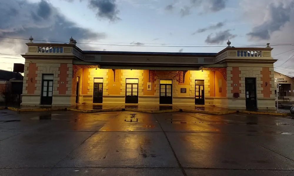Centro de Estudios Históricos y Sociales