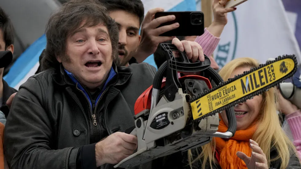 Javier Milei motosierra 