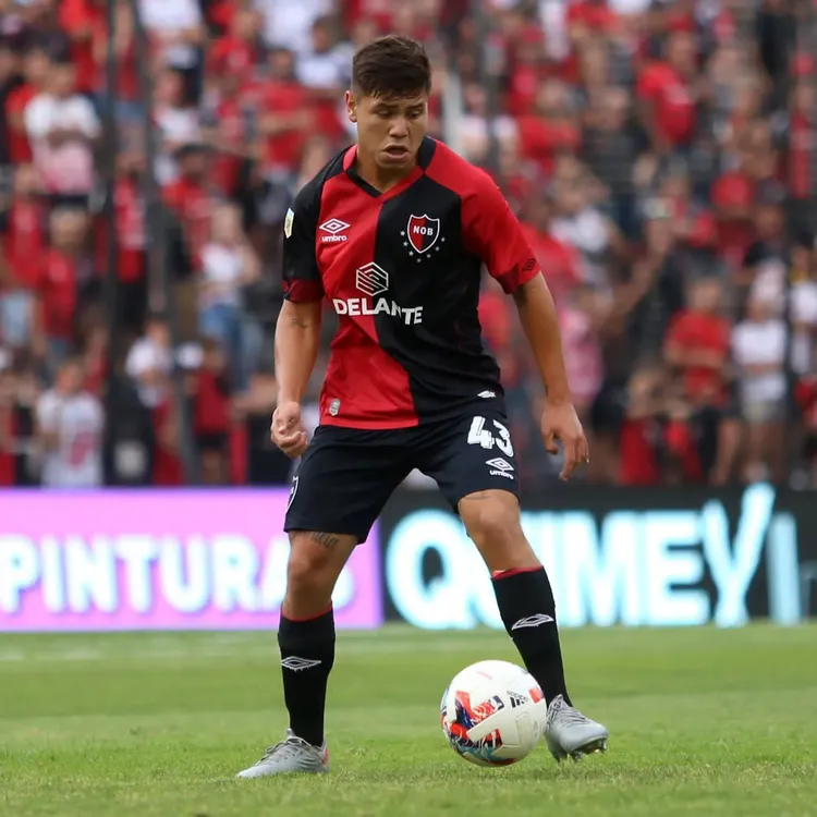 EL AURINEGRO CONFIRMÓ A VARIOS REFUERZOS