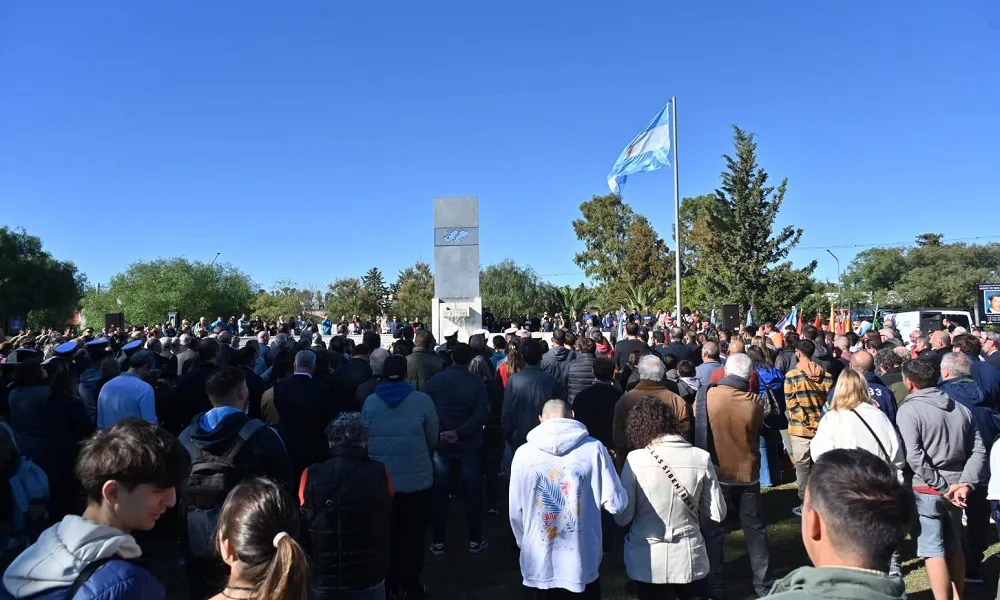 Acto por Malvinas en Bahía Blanca