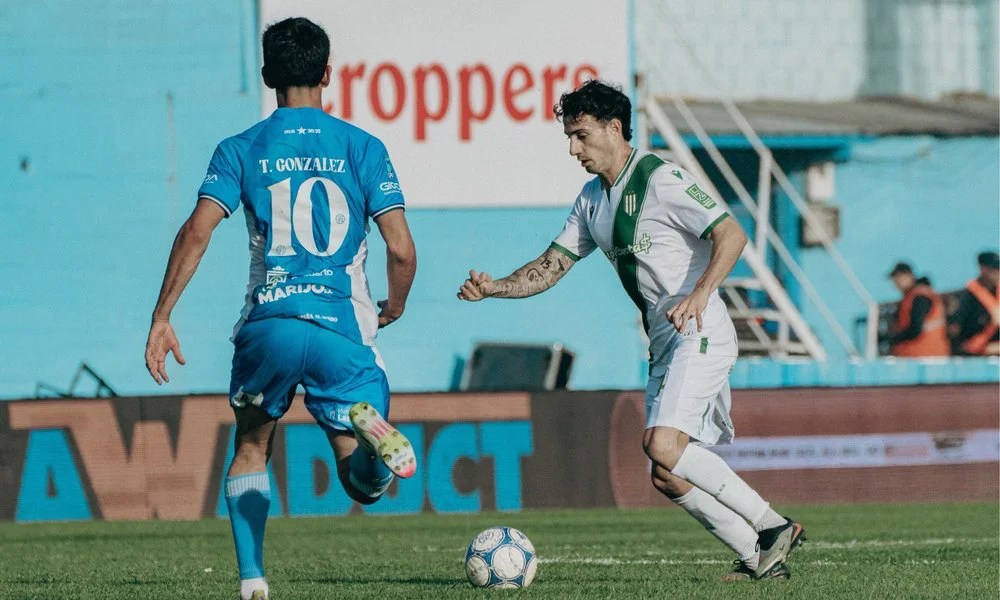 Banfield ante Estudiantes de Río Cuarto. Foto X @CAB_oficial