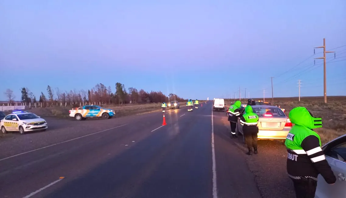 Controlaron a más de 8 mil vehículos durante el fin de semana