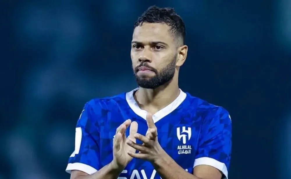 El lateral brasileño acordó su llegada a Atlético Mineiro