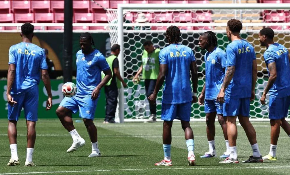 El duelo del Grupo K reúne a dos seleccionados que llegan con escaso margen de error.