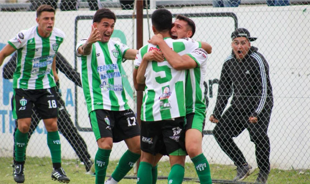 El equipo de Andrés Iglesias encontró el empate en la última jugada en Viedma.