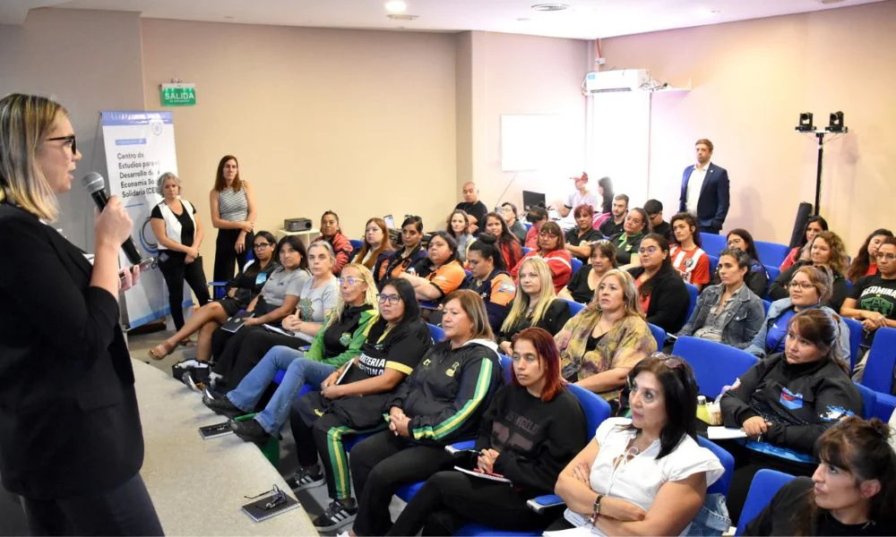 Trelew reunió a mujeres líderes del fútbol patagónico