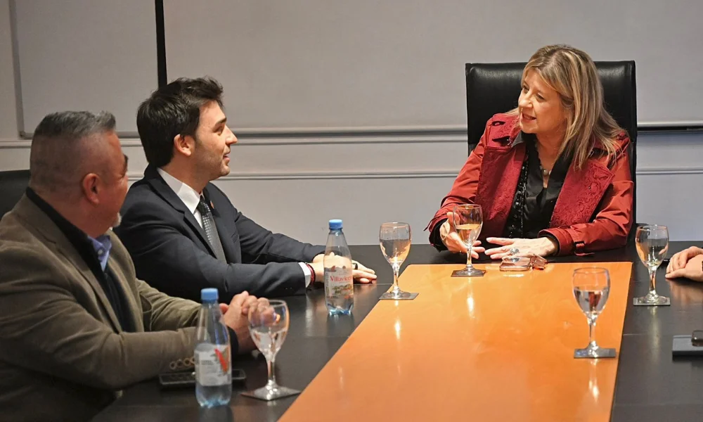 Ministra de Seguridad de la Nación, Alejandra Monteoliva y el gobernador Ignacio Torres
