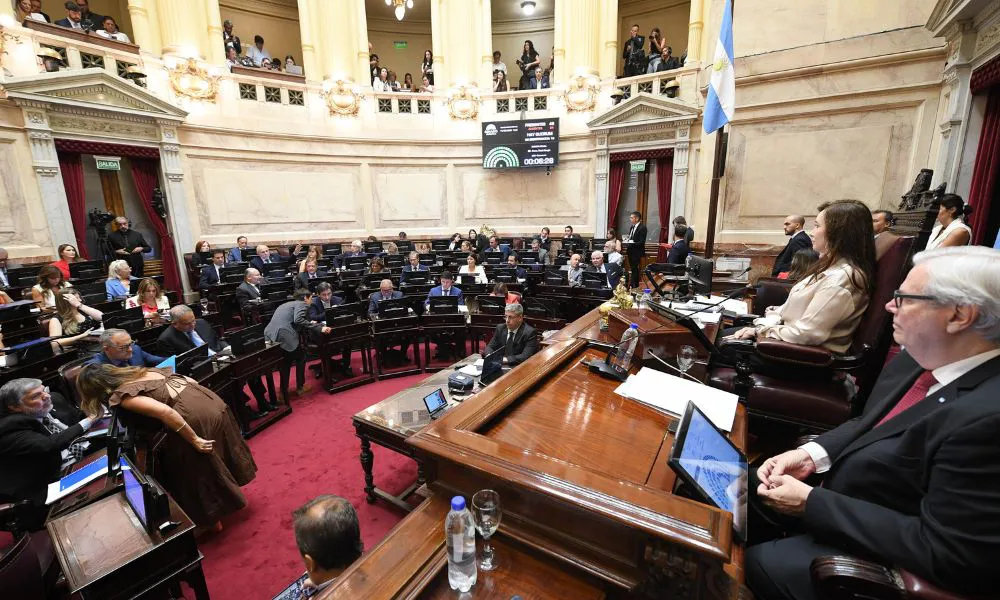 Senado tratando reforma laboral