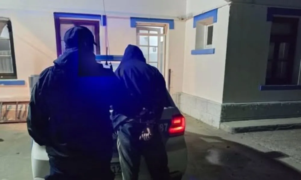 Detenido por amenazar con un cuchillo a pasajeros de un colectivo