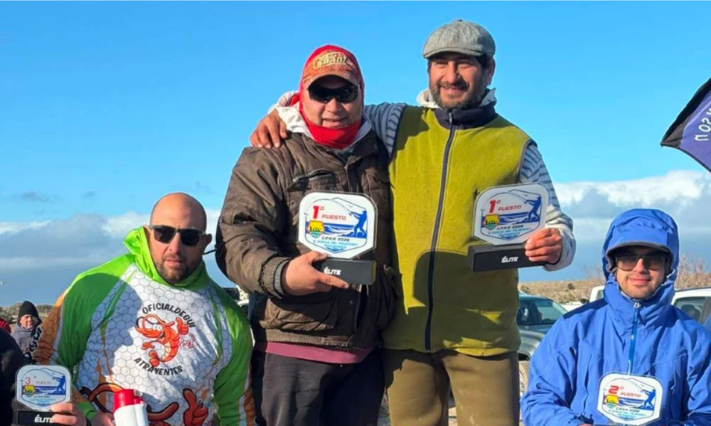 Gabriel Ciciliano y Eduardo Díaz. Foto Club de Pesca y Nautico Rawson.