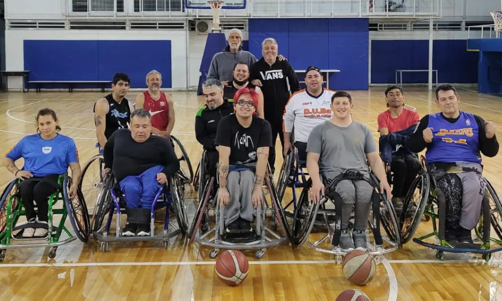 DUBA equipo de básquet adaptado