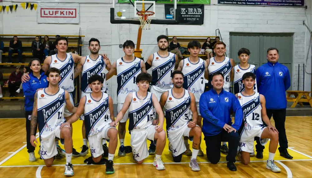 Mosconi y Brown completan la jornada. El local se mide ante un rival ya clasificado