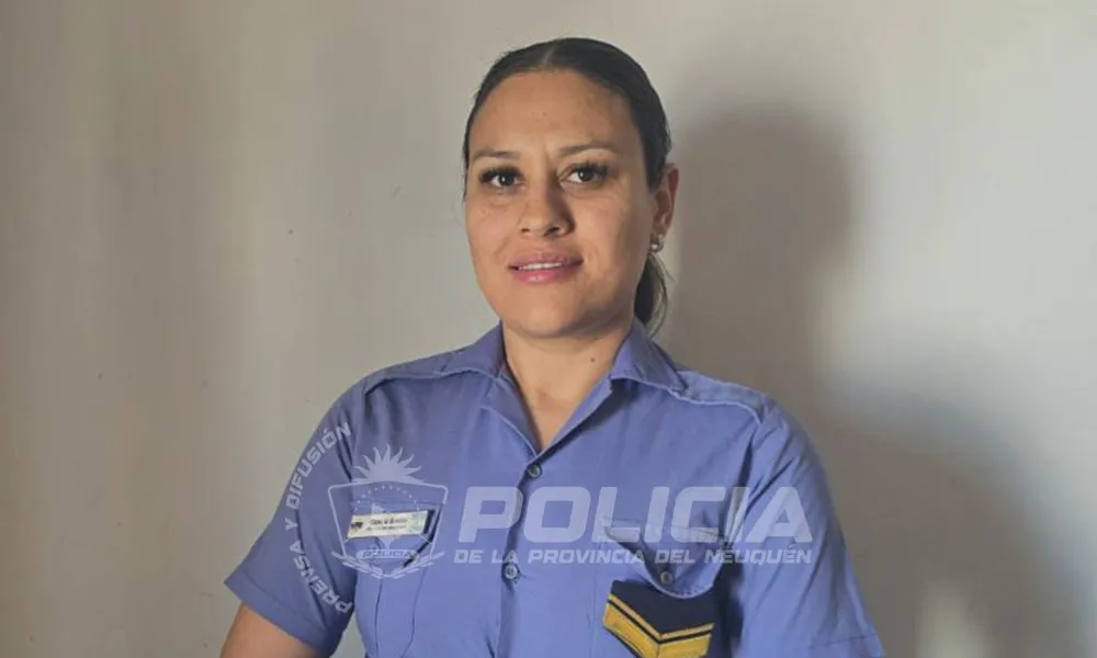 Cabo Quiroga junto al Agente Gómez