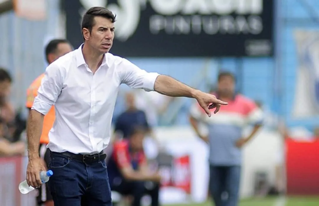 GASTÓN ESMERADO NUEVO ENTRENADOR DEL DEPORTIVO MADRYN