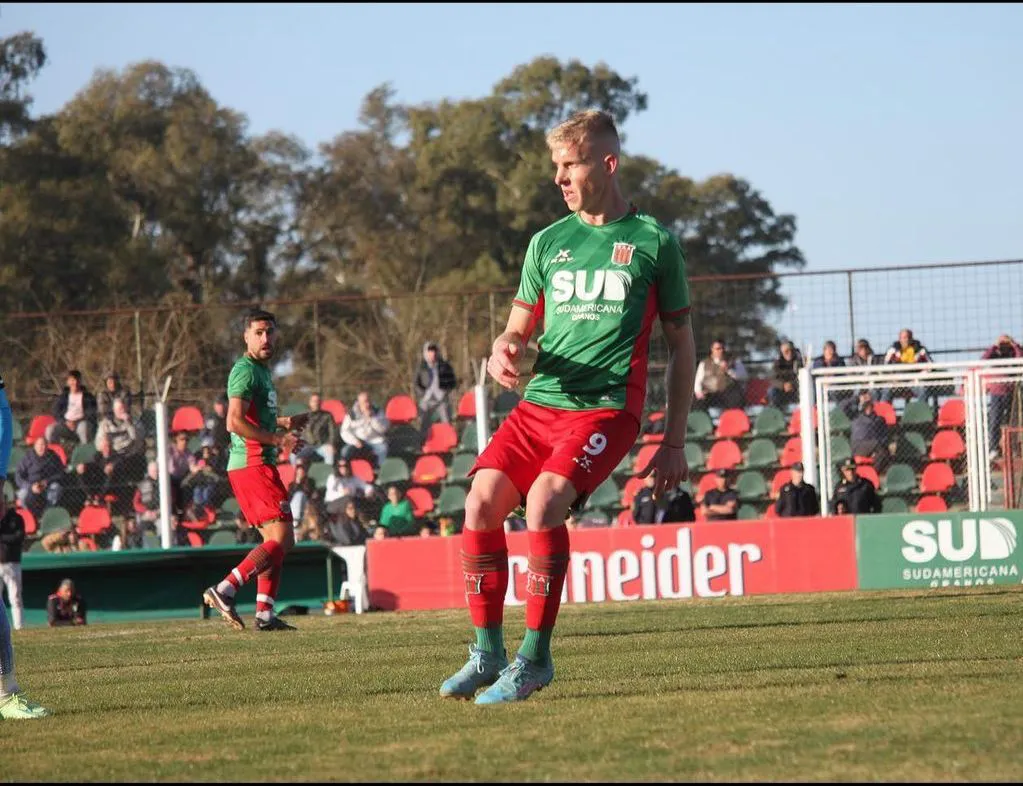 EL AURINEGRO CONFIRMÓ A UN DELANTERO DE JERARQUÍA